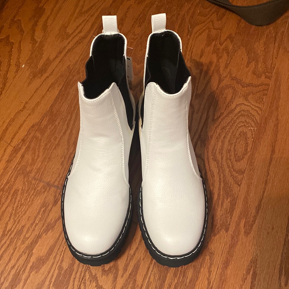 Sincerely Jules white combat boot 7.5 NWT